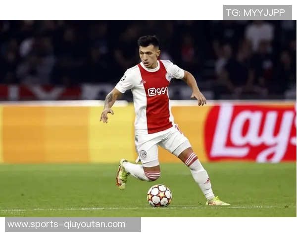 德天空报道厄兹詹冬窗或离开多特科隆等队密切关注球员动态