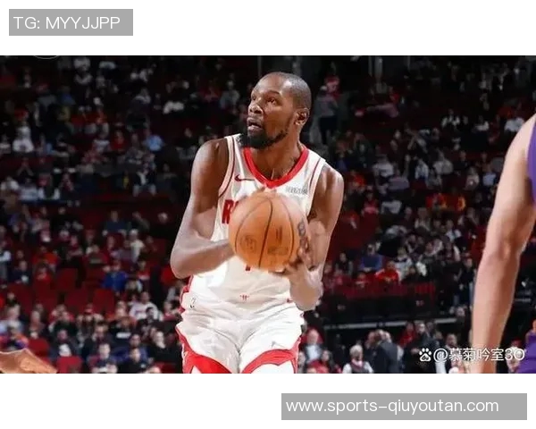 全队命中率接近六成杜兰特称赞团队配合与进攻篮板表现 全队命中率接近六成杜兰特称赞团队配合与进攻篮板表现